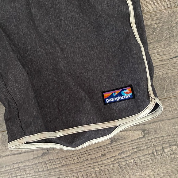 Patagonia Wavefarer Board Shorts 7” - Picture 2 of 5